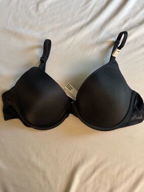 Victoria's Secret PINK Black Smooth Underwire Bra